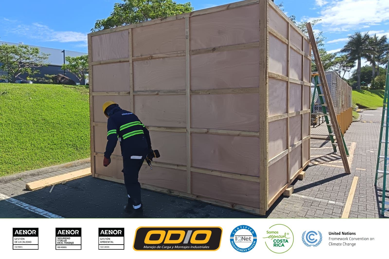 ¡Ofrecemos servicio de embalaje, con madera certificada!